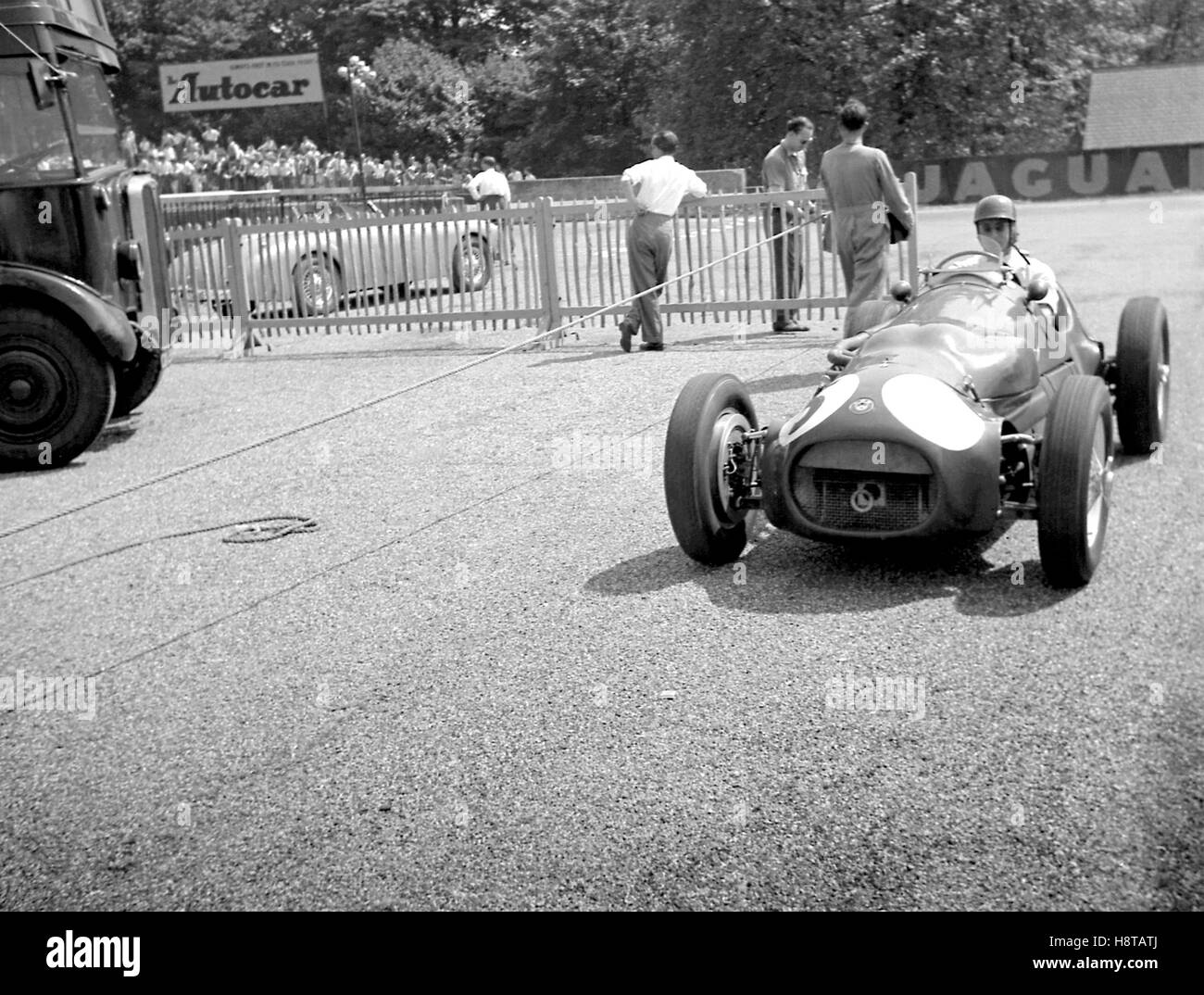 1953 CRYSTAL PALACE MACKLIN HWM DRIVES IN Stock Photo Alamy