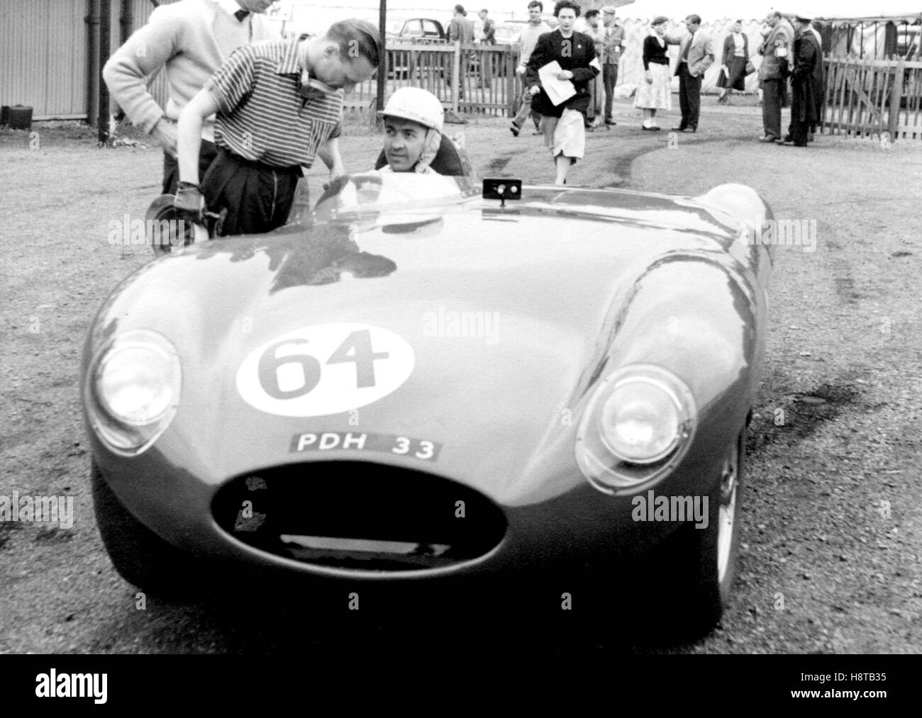 1956 CRYSTAL PALACE STUART LEWIS EVANS IN BERNIE ECCLESTONE'S COOPER JAGUAR Stock Photo