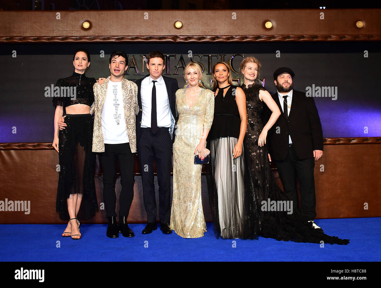 12+ Katherine Waterston Phantastische Tierwesen Pics