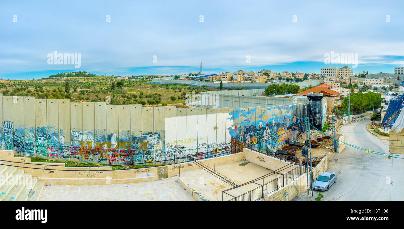 The separation wall that divided land into Israel and Palestine Stock Photo