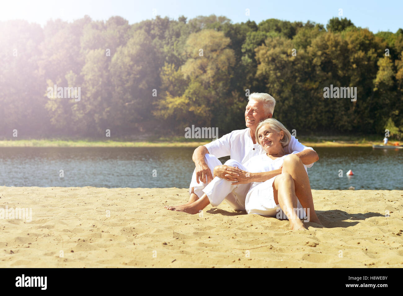 Senior couple on beach Stock Photo - Alamy