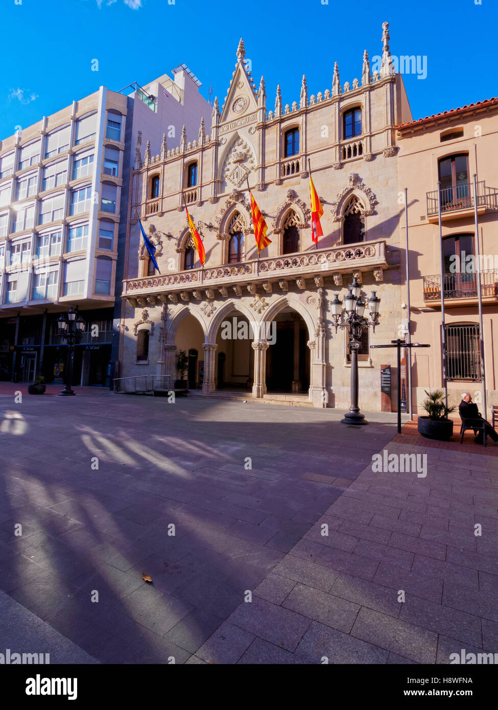 Exterior town hall barcelona hires stock photography and images Alamy