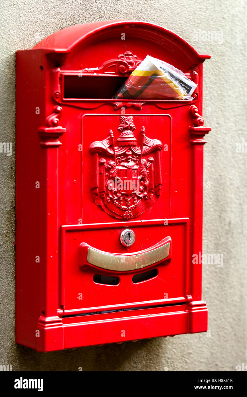 Italian post box hi-res stock photography and images - Alamy