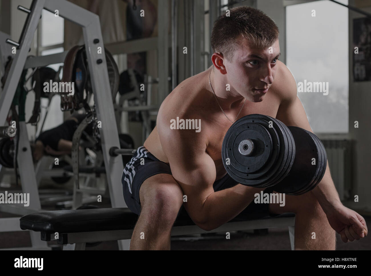 One dumbbell bicep curl new arrivals