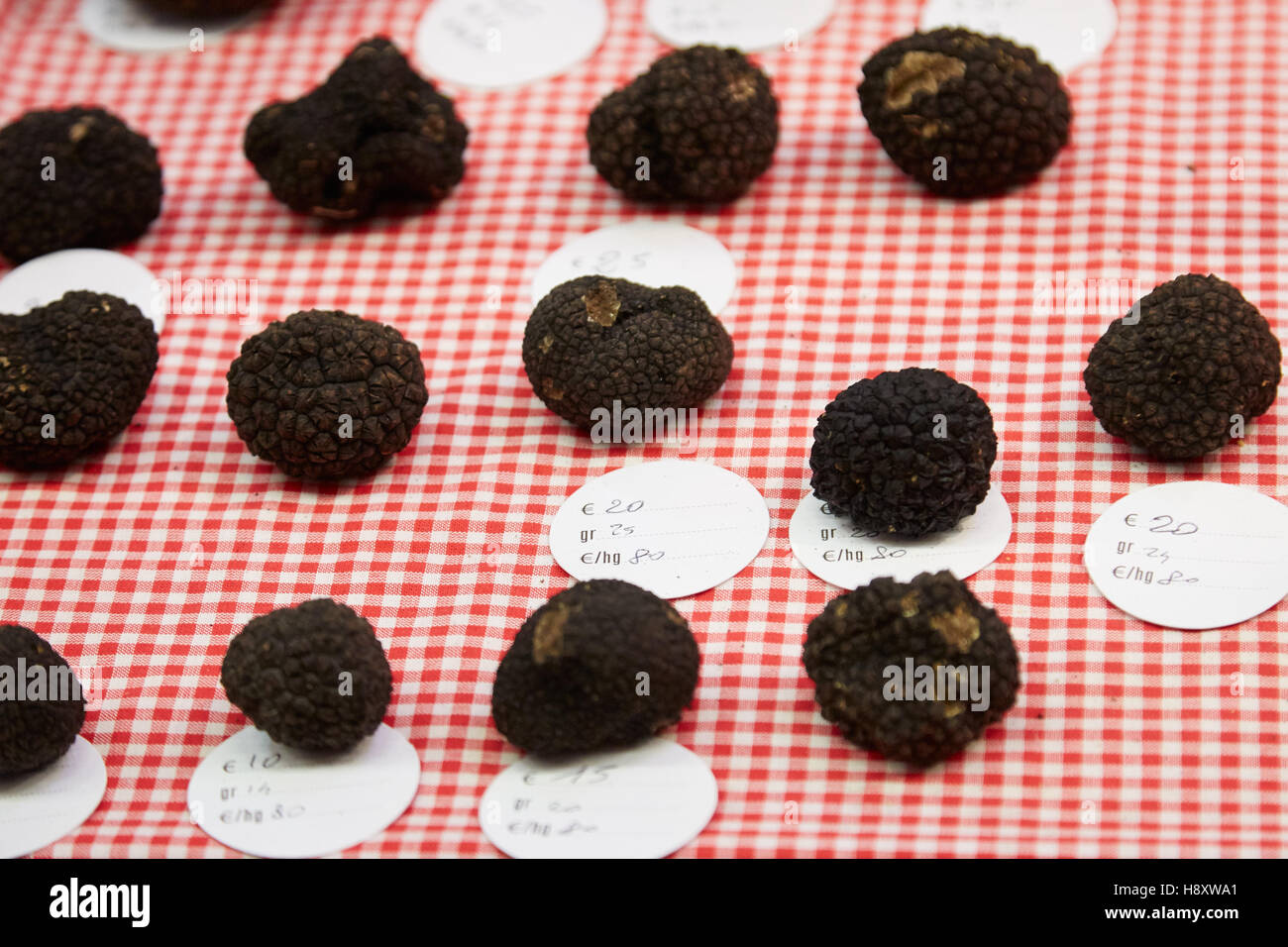 Black truffle food hires stock photography and images Alamy