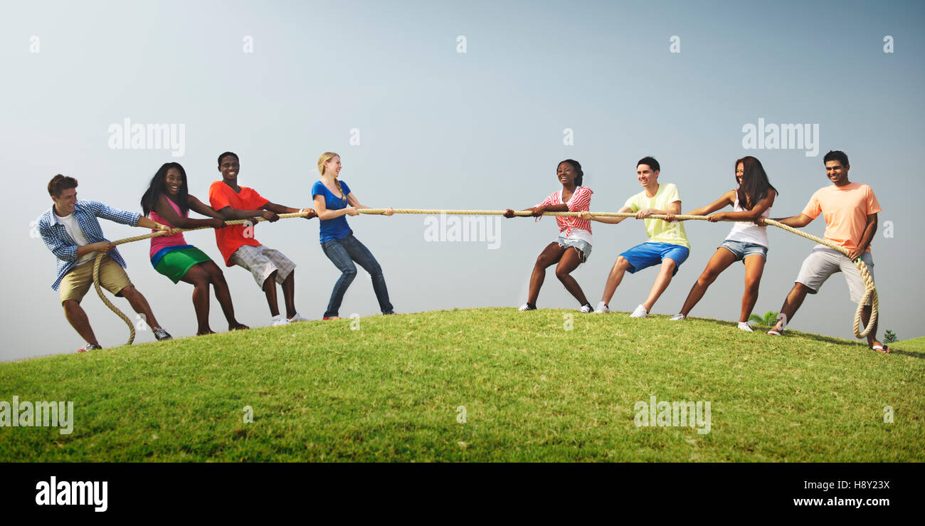 Page 2 Tug War Games High Resolution Stock Photography And Images Alamy