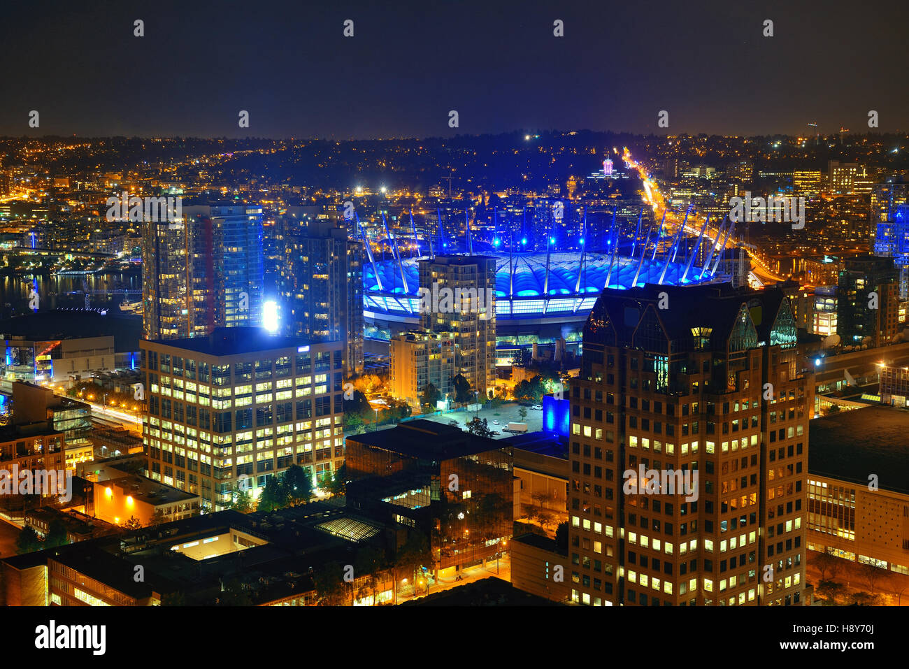 Vancouver rooftop view with urban architectures at dusk Stock Photo Alamy