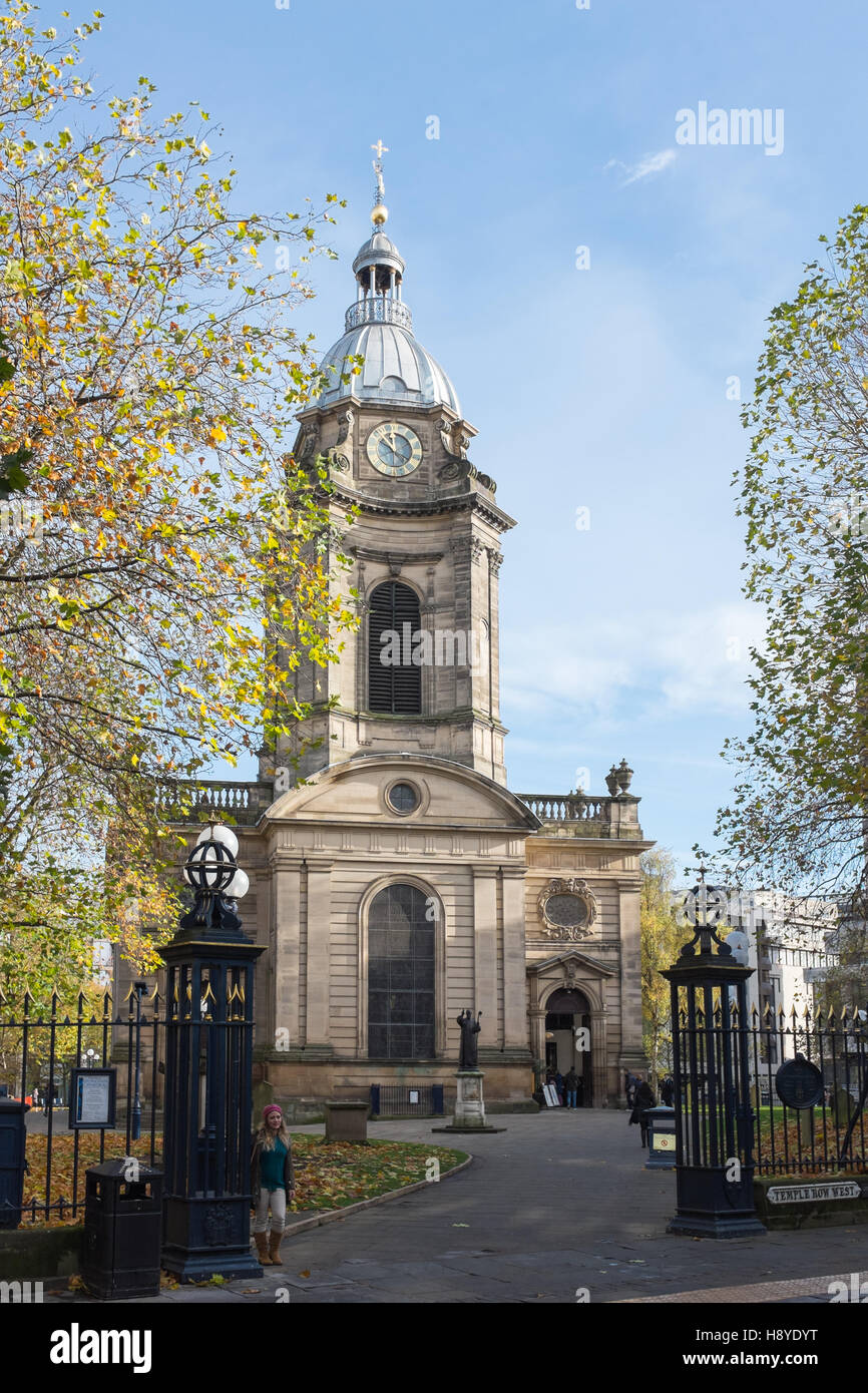 St Philip's Cathedral on Colmore Row in Birmingham Stock Photo
