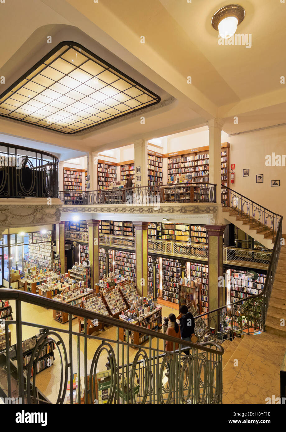 Uruguay, Montevideo, Ciudad Vieja, Interior view of the Puro Verso Bookshop. Stock Photo