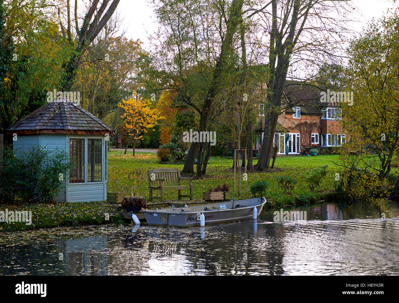 The Basingstoke Canal at Winchfield, Hampshire, England UK Stock Photo