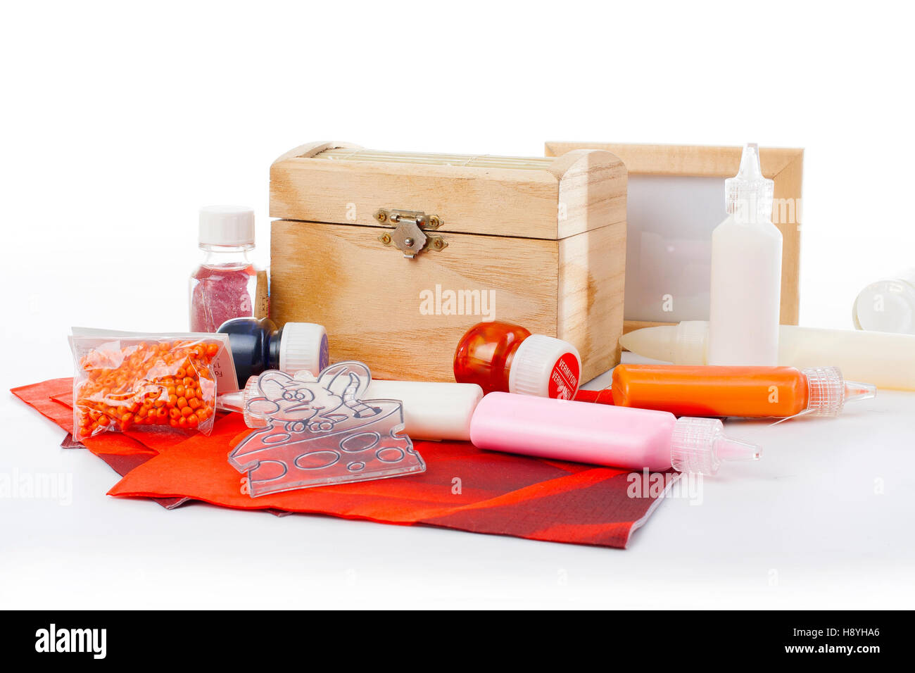 glass,glass paint,glue,decoupage glue,lacquer,decoupage lacquer,coating