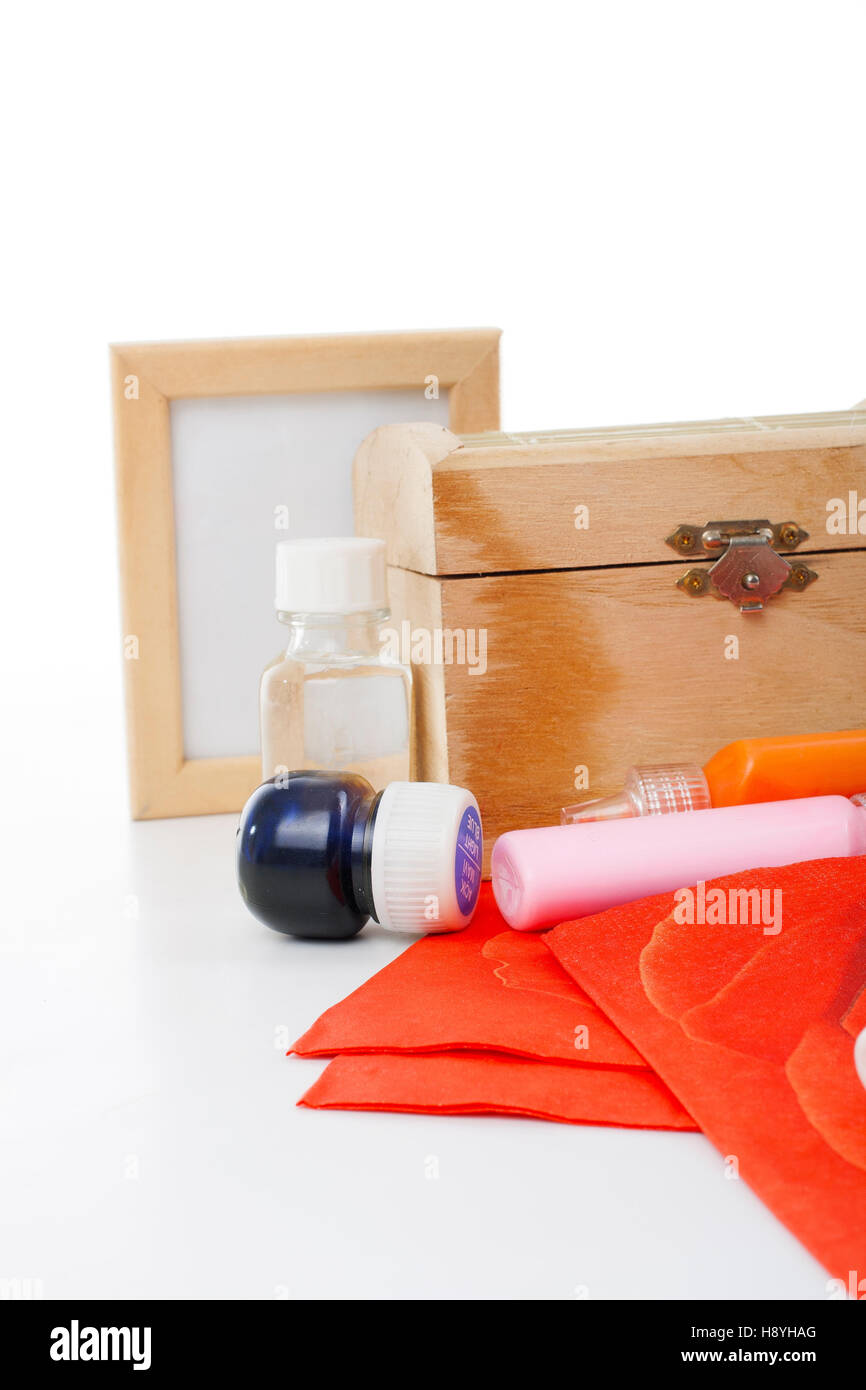 glass,glass paint,glue,decoupage glue,lacquer,decoupage lacquer,coating