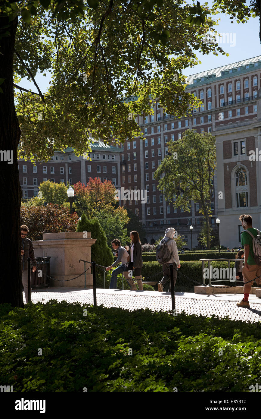 American university campus hi-res stock photography and images - Alamy