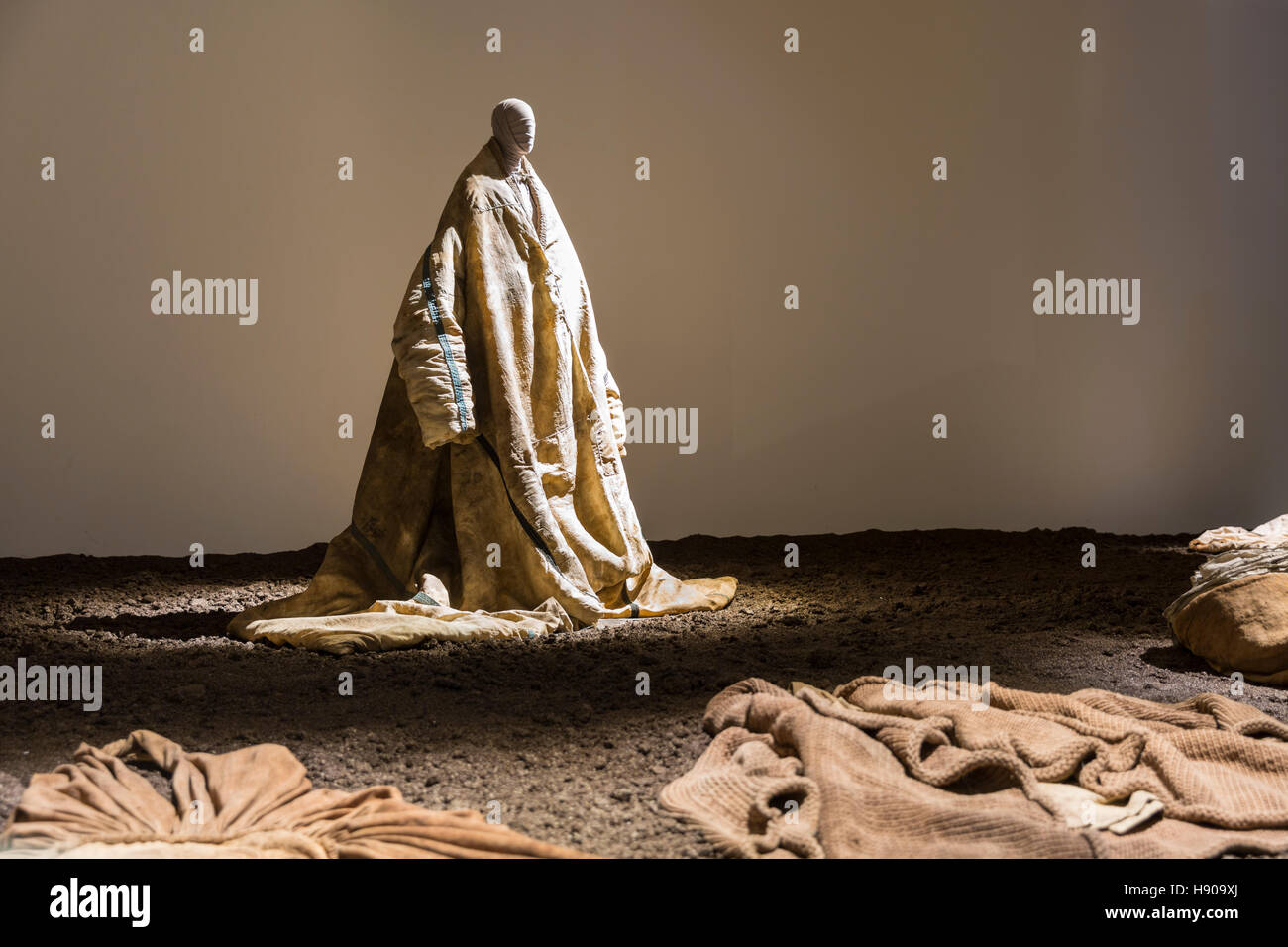 London, UK, 17th Nov 2016. 'The Earth' exhibit by Ma Ke. The Fear and Love Exhibition features installations from different designers. The Design Museum opens its new home on Kensington High Street to the public on 24th November, 2016. Credit: Imageplotter News and Sports/Alamy Live News Stock Photo