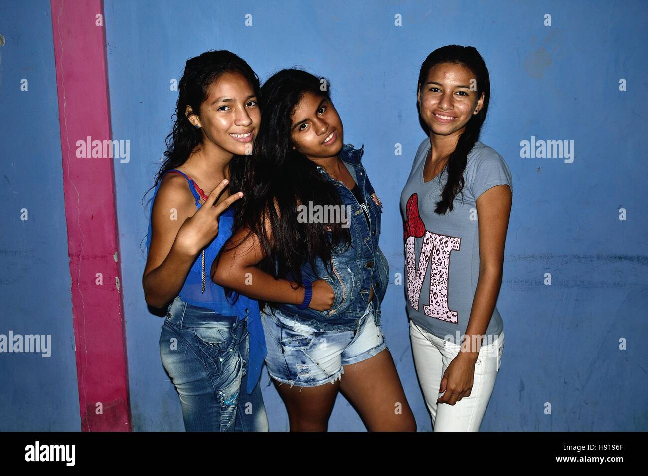 Peruvian teen girl hi-res stock photography and images - Alamy