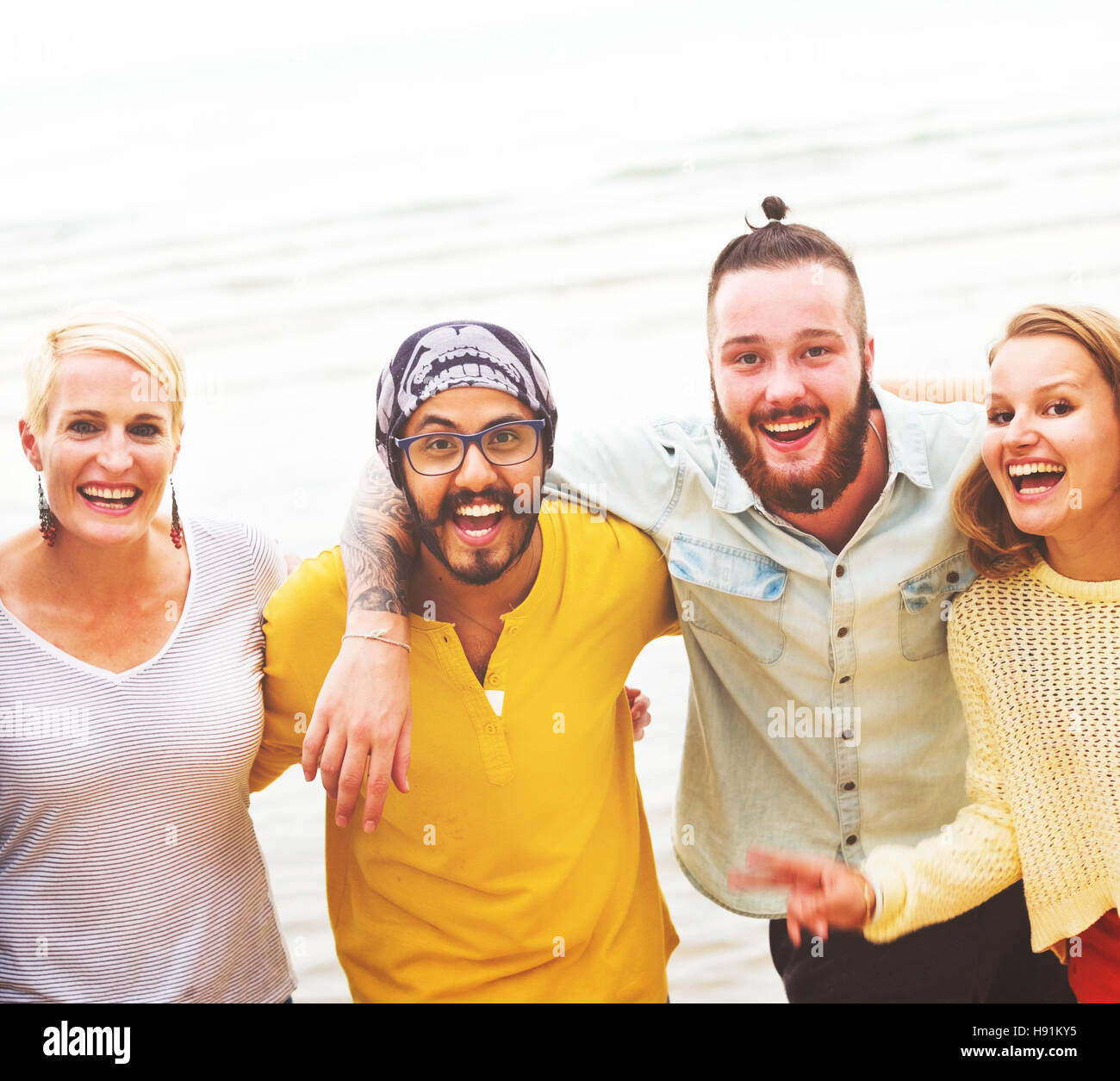 Friends Friendship Huddle Vacations Happiness COncept Stock Photo - Alamy