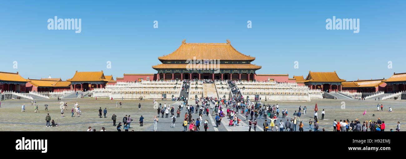 BEIJING - SEPTEMBER 28: Many tourists entering the Forbidden city, one of the main landmarks of Chinese capital Stock Photo