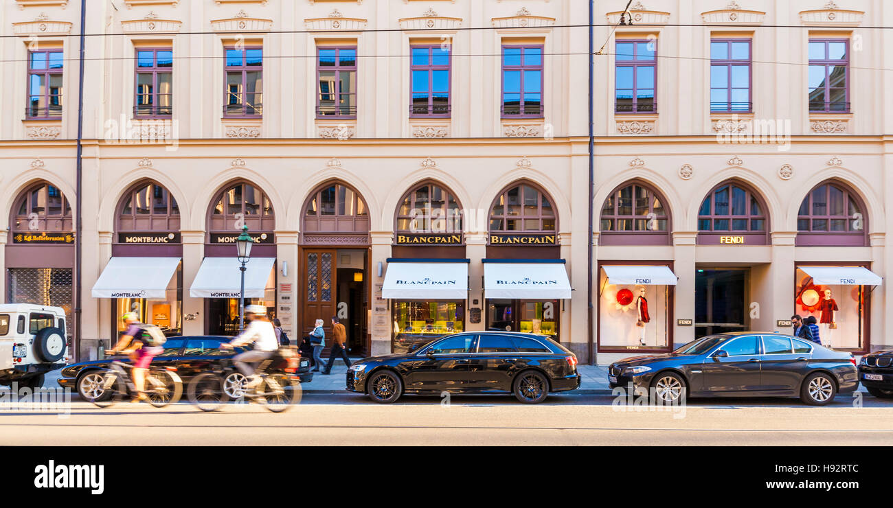 EXCLUSIVE SHOPS AT MAXIMILIANSTRASSE, SHOPPING STREET, MUNICH, BAVARIA, GERMANY Stock Photo