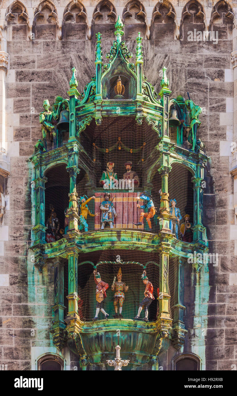 CARILLON, GLOCKENSPIEL, CHIMES, NEW TOWN HALL, MARIENPLATZ SQUARE, MUNICH, BAVARIA, GERMANY Stock Photo