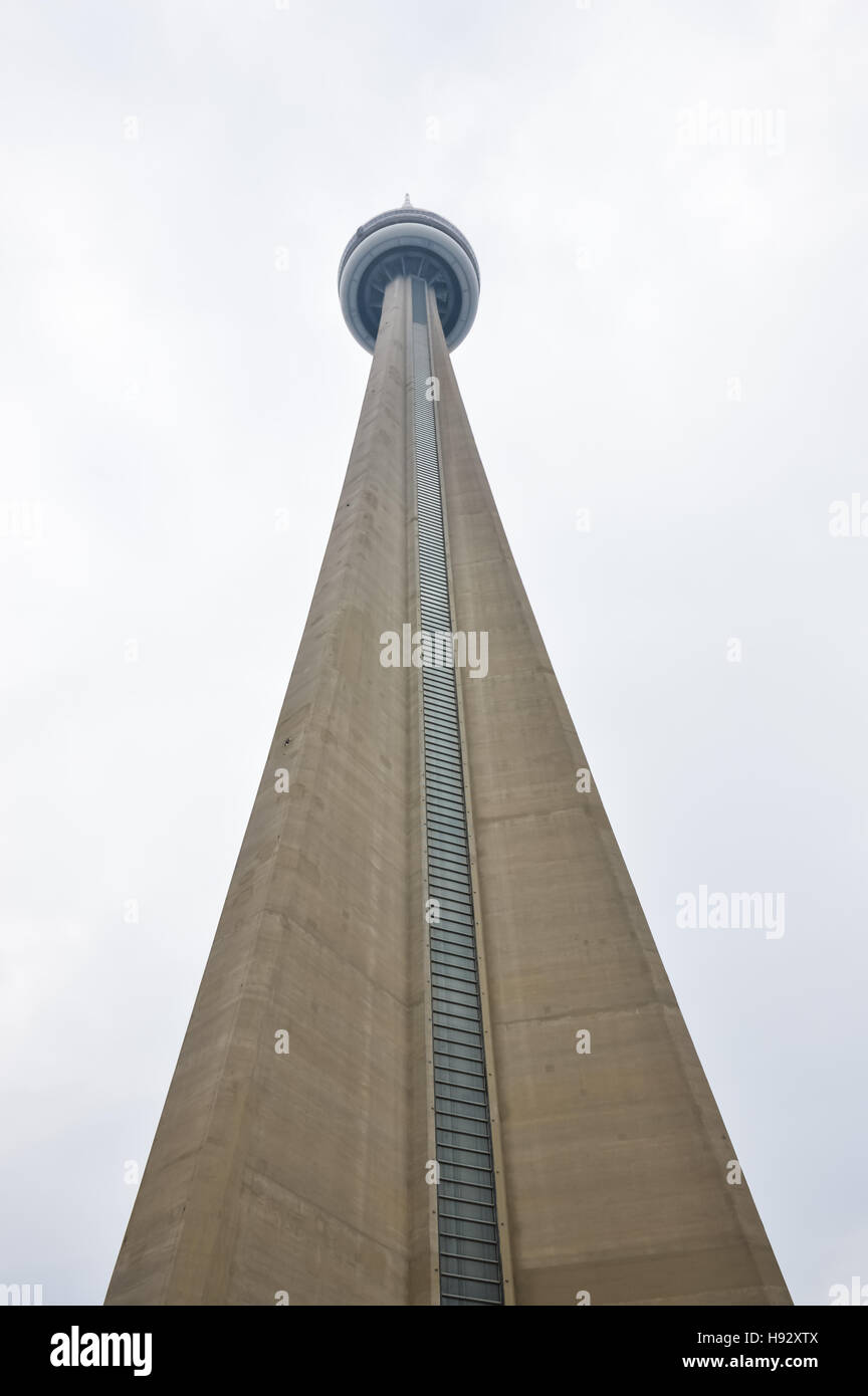 360 restaurant cn tower hi-res stock photography and images - Alamy