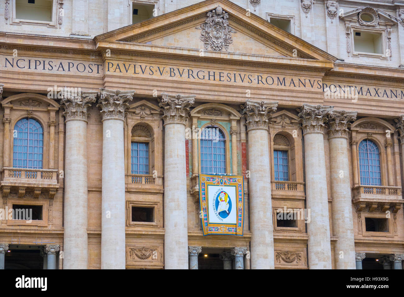St Peters Square at Vatican City in Rome Stock Photo Alamy