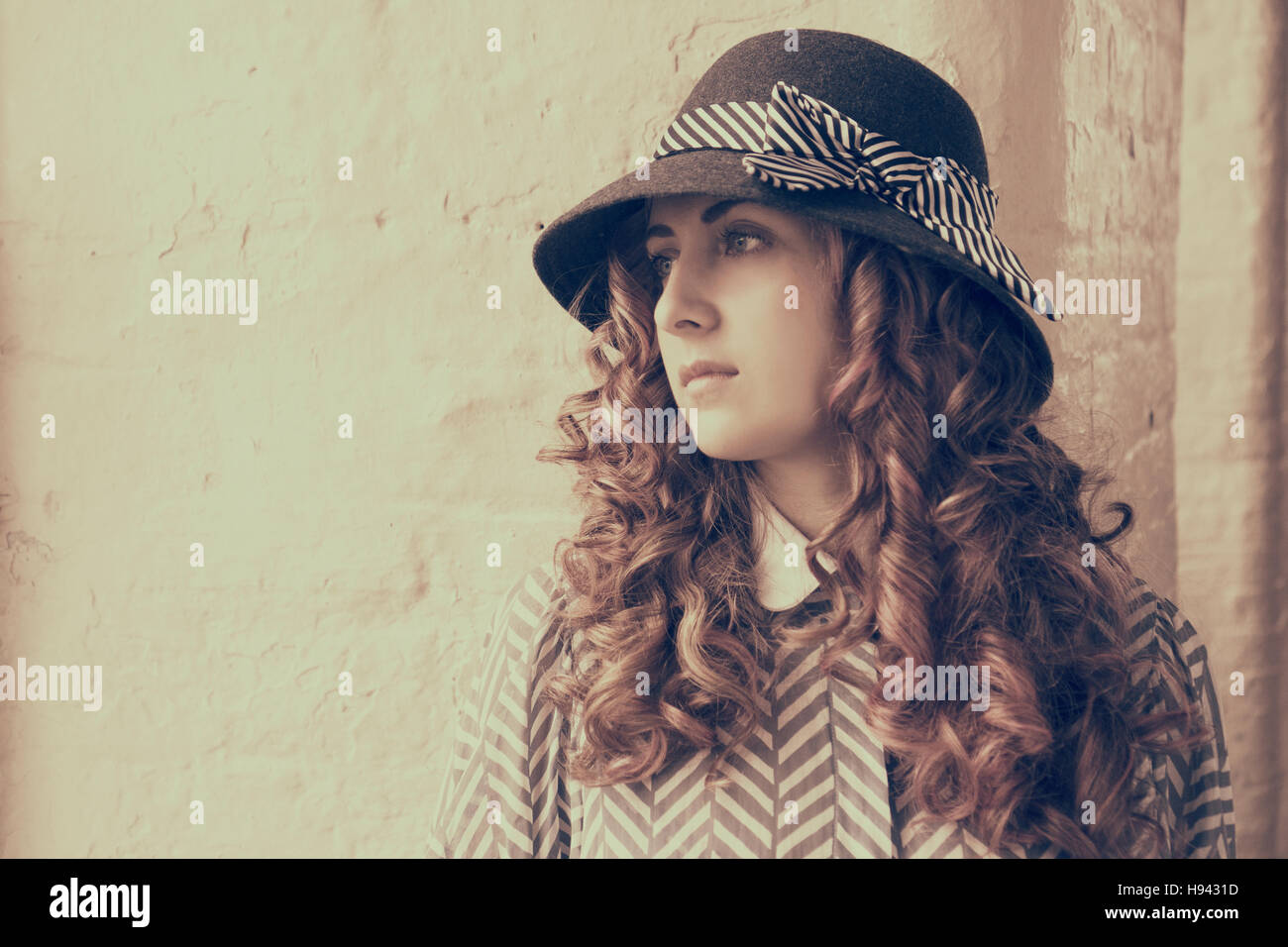 1940s woman hat hi-res stock photography and images - Alamy