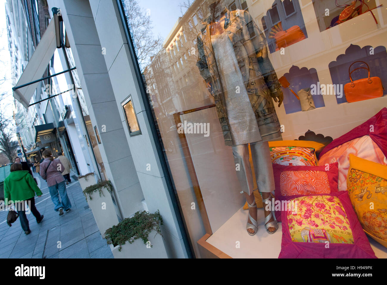 Shops shopping street goethestrasse frankfurt hi-res stock photography and  images - Alamy