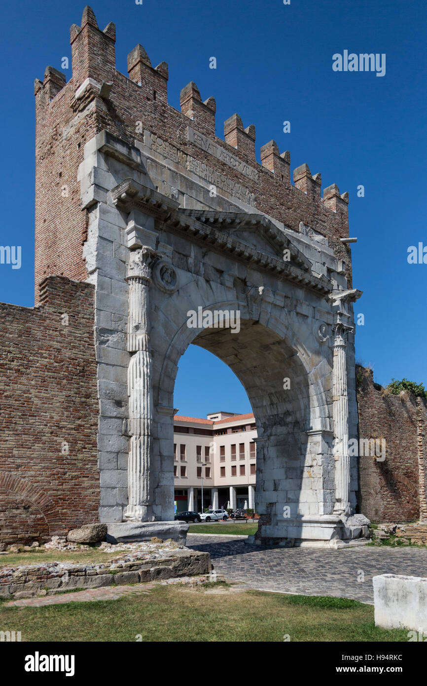 The Roman Arch of Augustus, built in 27 BC. Merlons (crenellation) were added to the top in the Middle Ages. Stock Photo