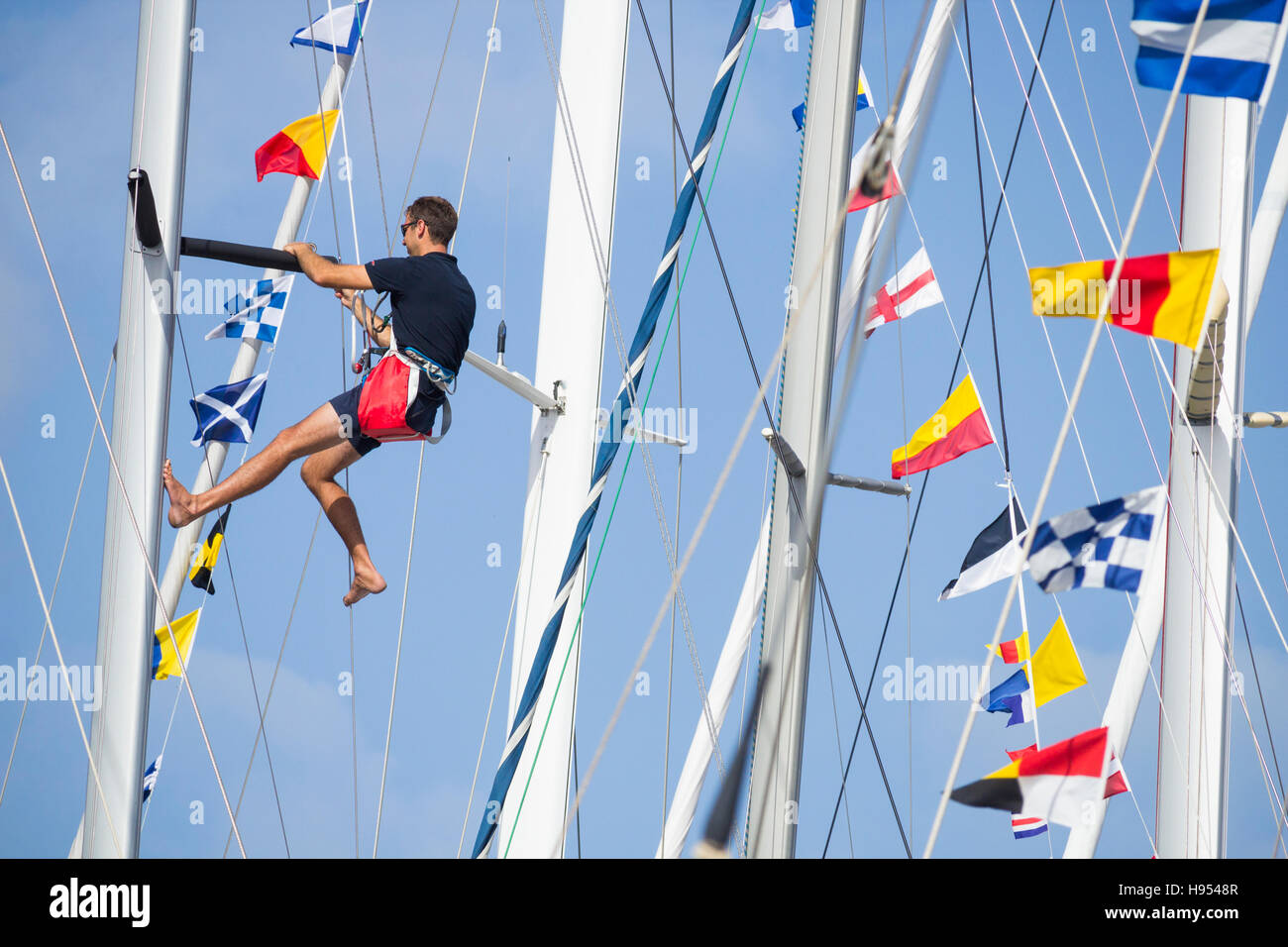 Las Palmas, Gran Canaria, Canary Islands, Spain. 18th November, 2016. Weather: Glorious sunshine (30 degrees Celcius) as crews prepare their yachts for the world`s largest transocean sailing event, the ARC Transatlantic.  The race/rally starts in Las Palmas on Sunday ( 20th November) and finishes in Rodney Bay on St. Lucia in The Caribbean. Crews from more than 40 different countries, including many from Great Britain, will be on board approximately 300 making the crossing. Credit:  Alan Dawson News/Alamy Live News Stock Photo