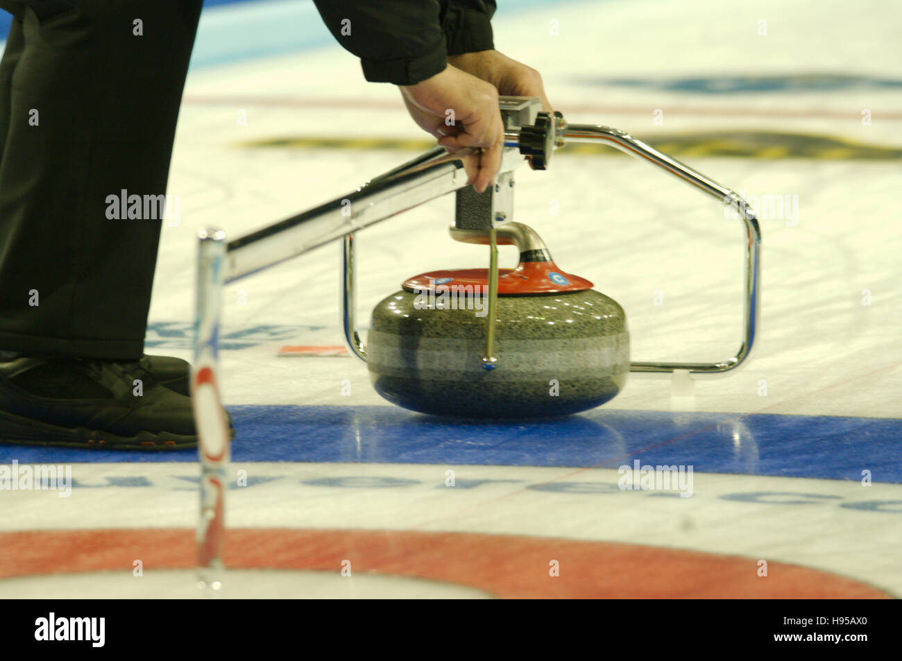 Braehead Arena, Renfrewshire, Scotland, 19 November 2016. Measuring equipment being used to determine the closest curling stone. Credit:  Colin Edwards / Alamy Live News Stock Photo