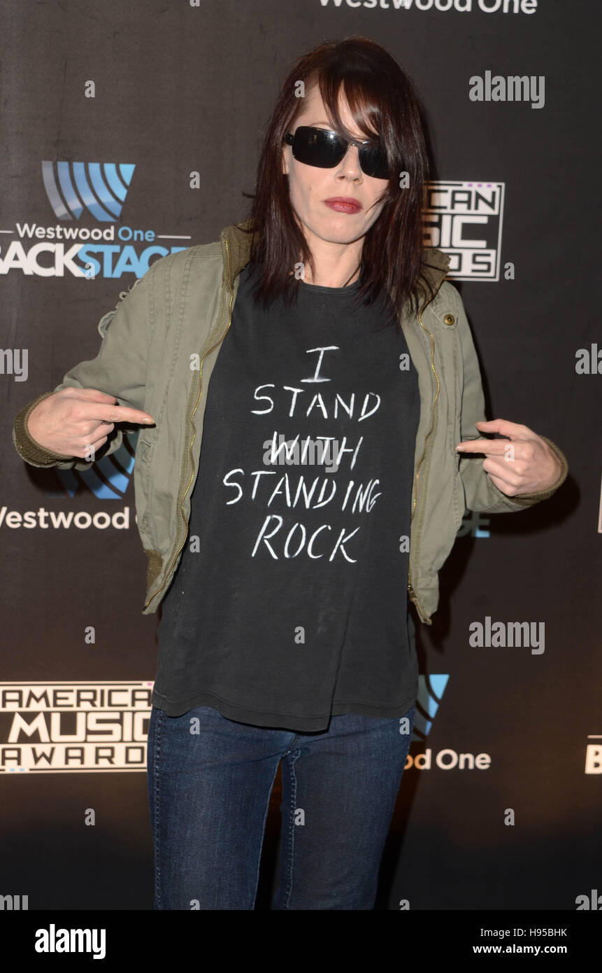 Los Angeles, California, USA. 18th Nov, 2016. Fairuza Balk at Westwood One Backstage at the American Music Awards at the L.A. Live Event Deck in Los Angeles, CA on November 18, 2016. Credit: David Edwards/MediaPunch © MediaPunch Inc/Alamy Live News Stock Photo