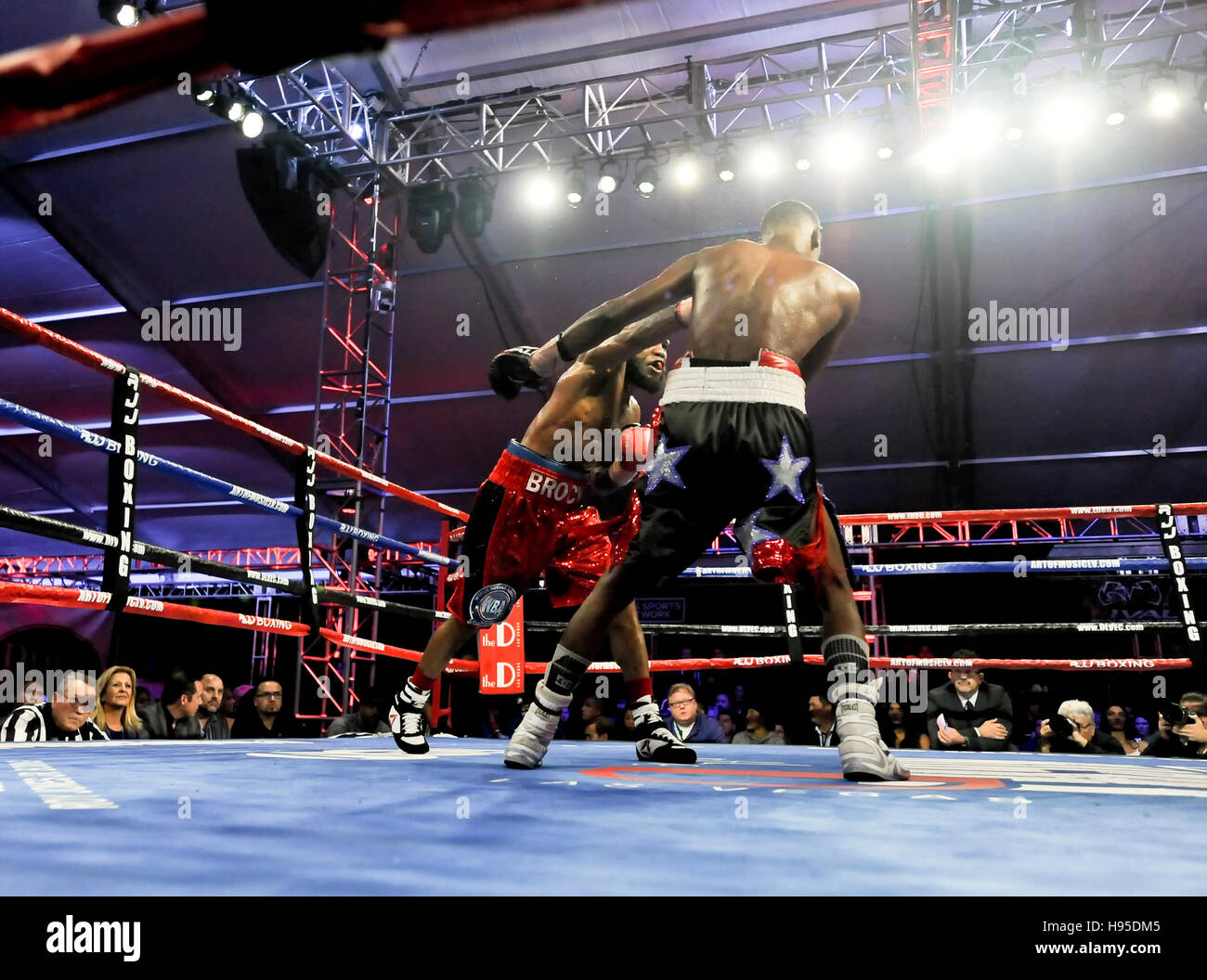 Las Vegas, Nevada November 18, 2016 - Reynaldo Blanco battles Demond Brock at “Knockout Night at the D”  presented by the D Las Vegas and DLVEC and promoted by Roy Jones Jr. Stock Photo