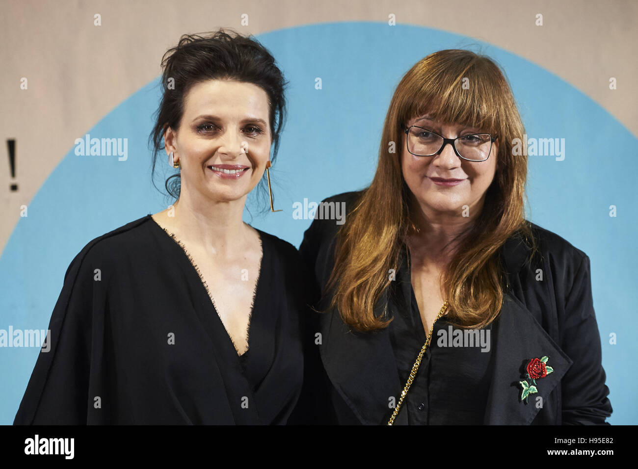 Madrid, Spain. 19th Nov, 2016. Juliette Binoche, Isabel Coixet attended 'Women in Action' award to Juliette Binoche photocall at Telefonica Foundation on November 19, 2016 in Madrid Credit:  Jack Abuin/ZUMA Wire/Alamy Live News Stock Photo