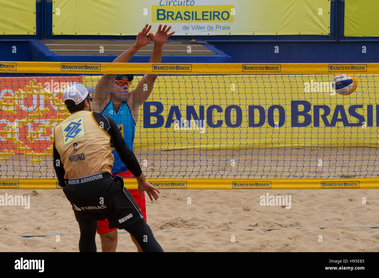 Curitiba, Brazil. 19th Nov, 2016. finals. Between 16 and 20 November, takes place the 4th stage of the Brazilian Circuit of Beach Volleyball in Curitiba PR. © Guilherme Artigas/FotoArena/Alamy Live News Stock Photo