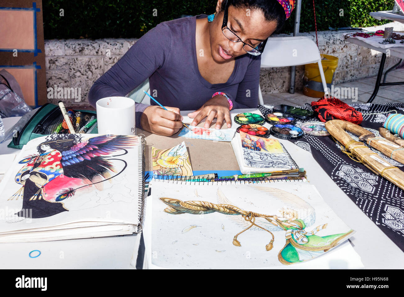 Painting female artist black hires stock photography and images Alamy