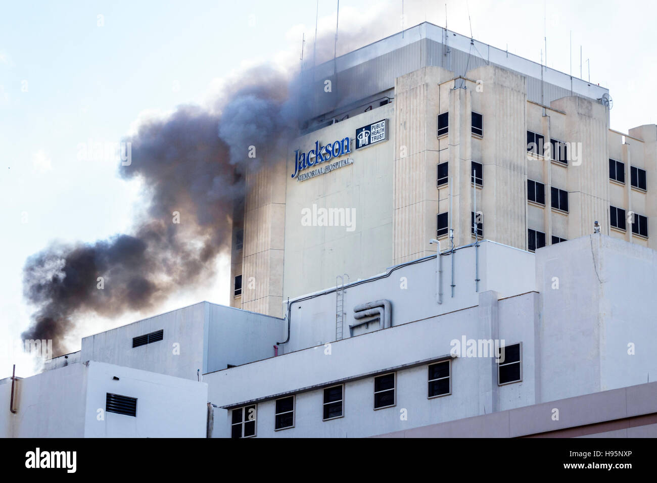 Miami Florida,Jackson Memorial Hospital,roof fire,emergency,FL161113084  Stock Photo - Alamy