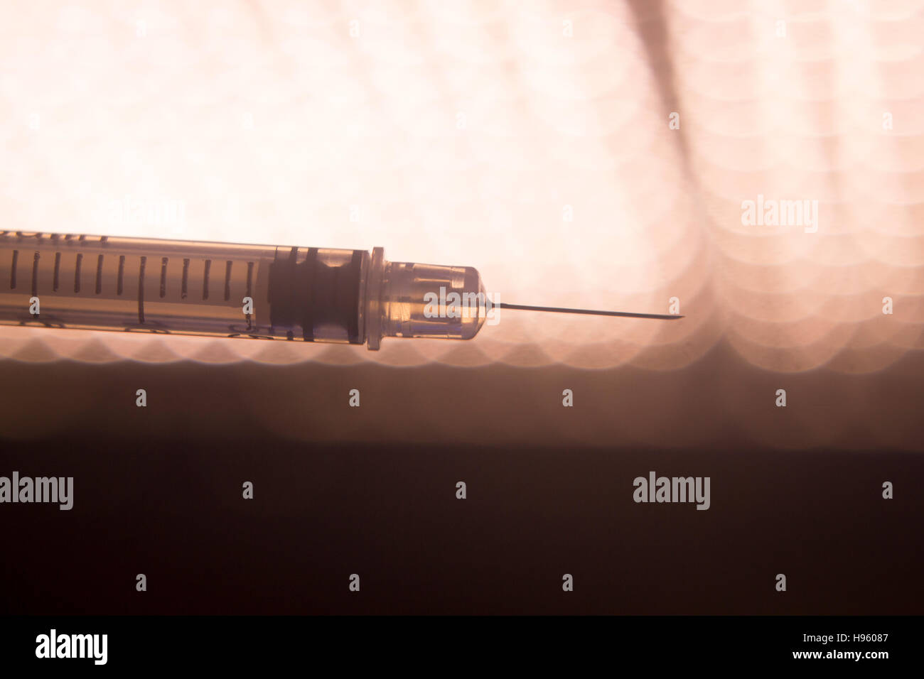 Insulin injection syring hi-res stock photography and images - Alamy
