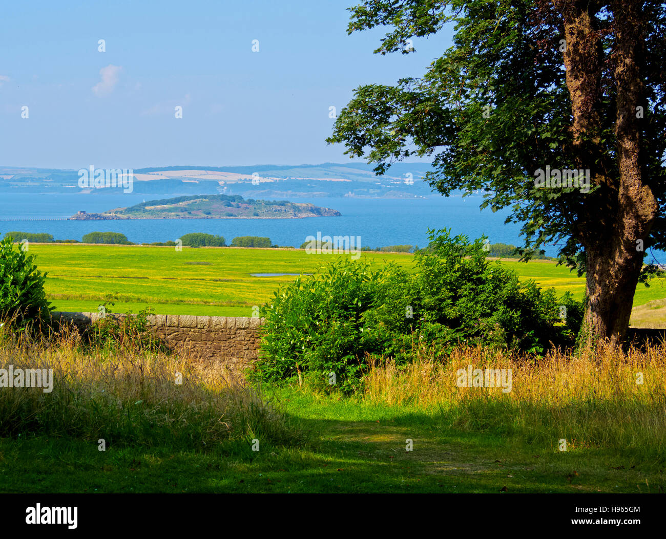 UK, Scotland, Lothian, Edinburgh Area, Cramond, View towards the