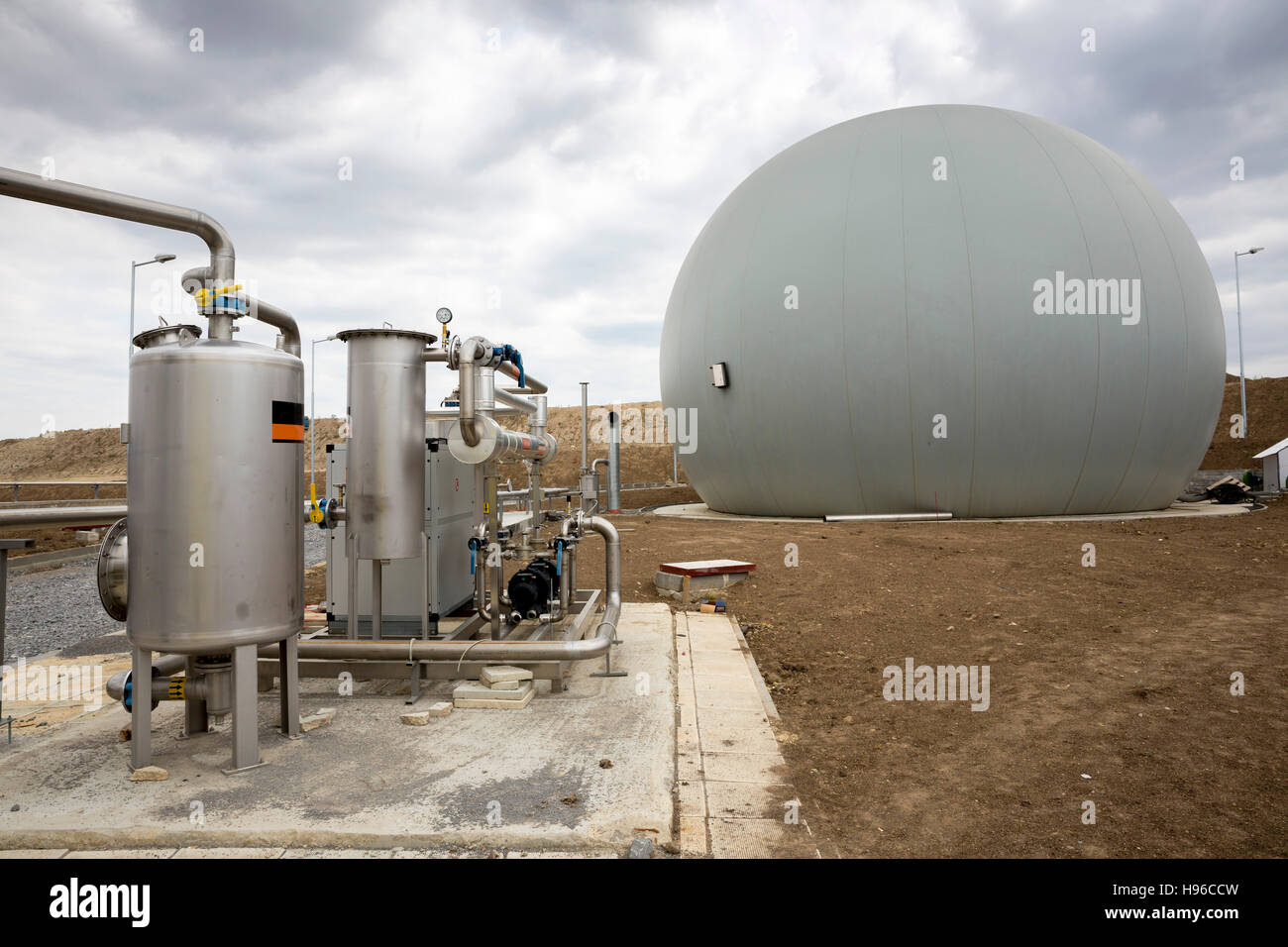 Natural gas tank. Oil and gas processing plant with pipes. LPG gas industrial storage sphere tank. Natural gas is a naturally occurring hydrocarbon ga Stock Photo
