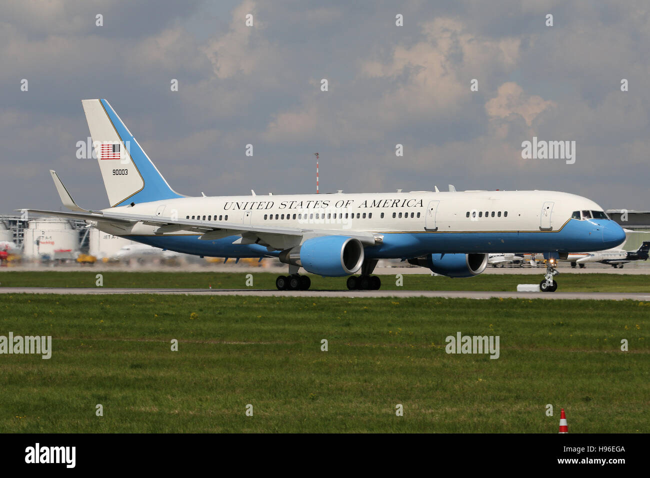 Stuttgart, Germany – May 04, 2016:  US Air Force, Boeing 757-200 at Stuttgart Airport Stock Photo