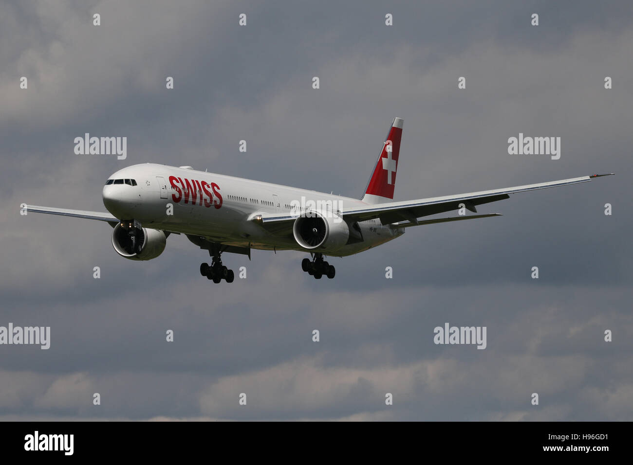 Swiss airlines boeing 777 hires stock photography and images Alamy