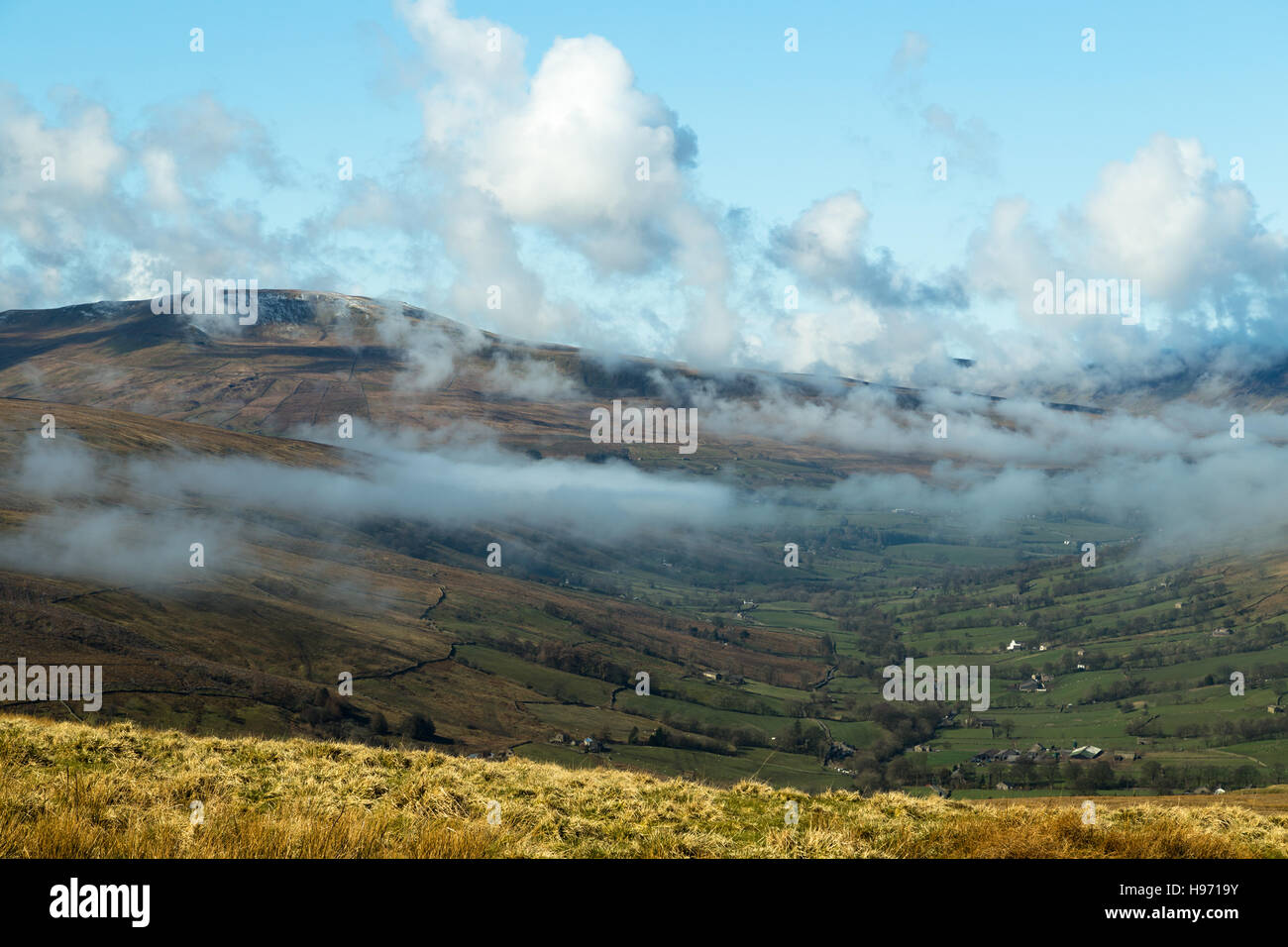 View from the Pennine Bridleway National Trail looking down Dentdale, Cumbria, Yorkshire Dales National Park, England, UK Stock Photo