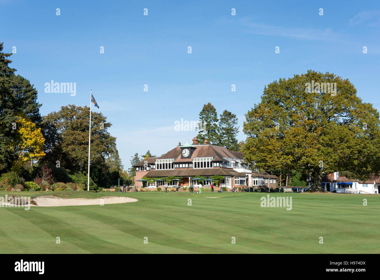 Clubhouse and 18th Green, Sunningdale Golf Course, Sunningdale, Berkshire, England, United Kingdom Stock Photo