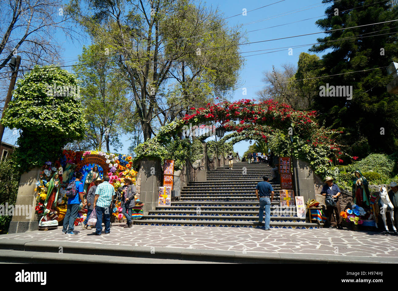 Iglesia del Cerrito at the top of a hill in La Basilica de Nuestra Senora de Guadalupe, Mexico City, Mexico Stock Photo - Alamy Iglesia del Cerrito at the top of a hill in La Basilica de Nuestra Senora de Guadalupe, Mexico City, Mexico Stock Photo - Alamy