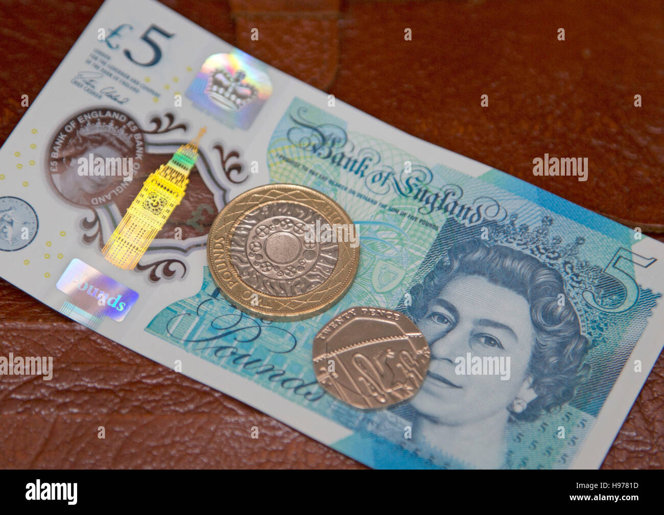 national-minimum-wage-is-7-20-an-hour-from-october-2016-london-stock