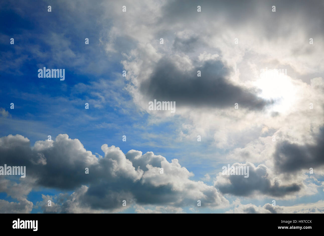 Dramatic blue sky with gray clouds background Stock Photo - Alamy