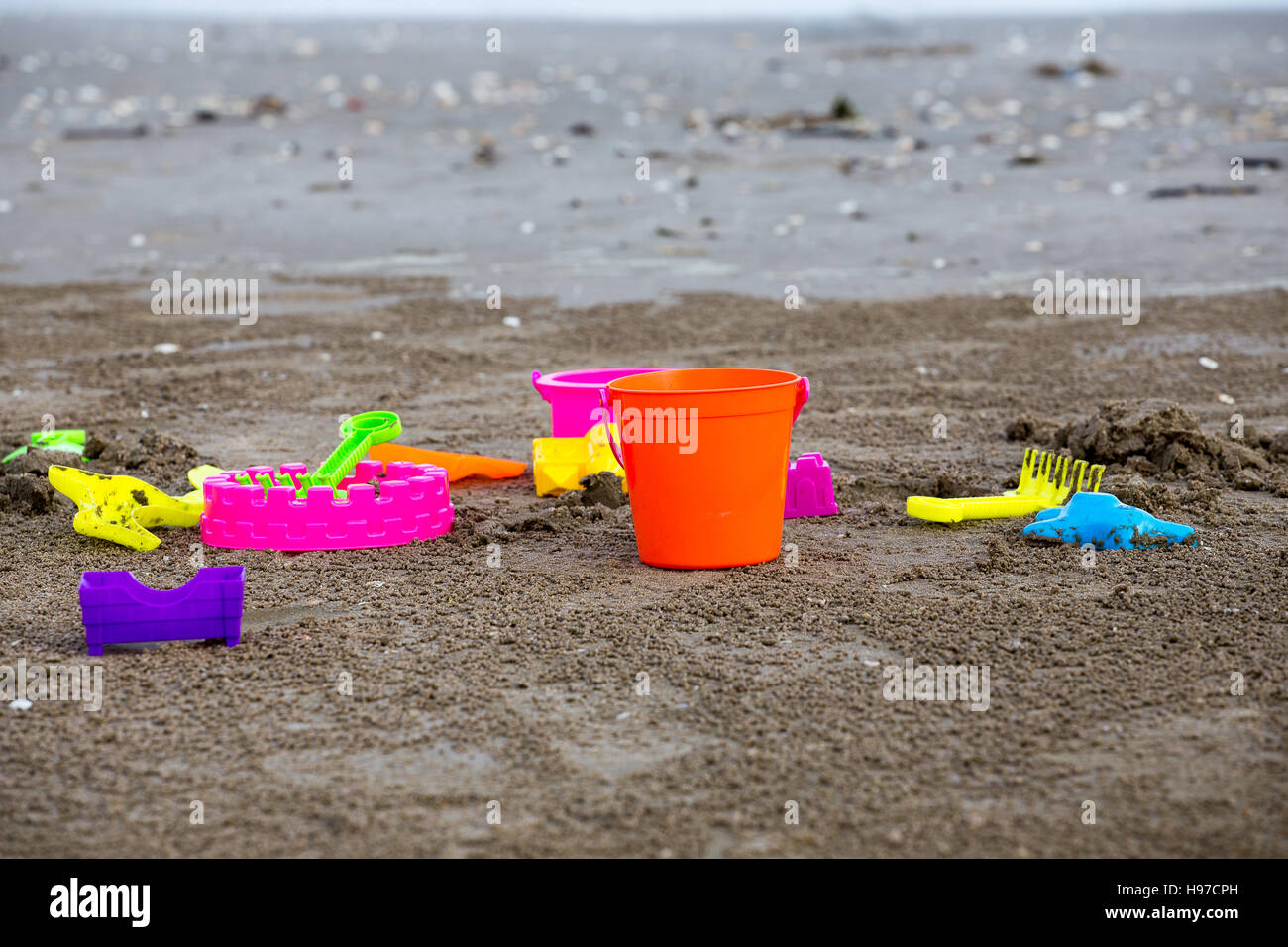 children's beach buckets