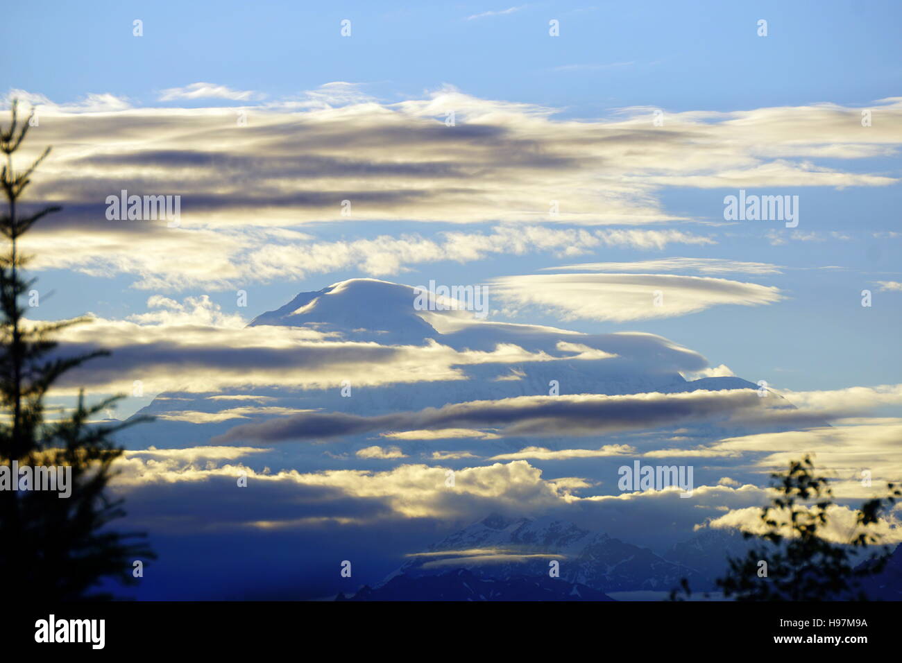 A scenic view of the Denali (Mount McKinley) from the Mt. McKinley Princess Wilderness Lodge, Denali State Park, Alaska Stock Photo