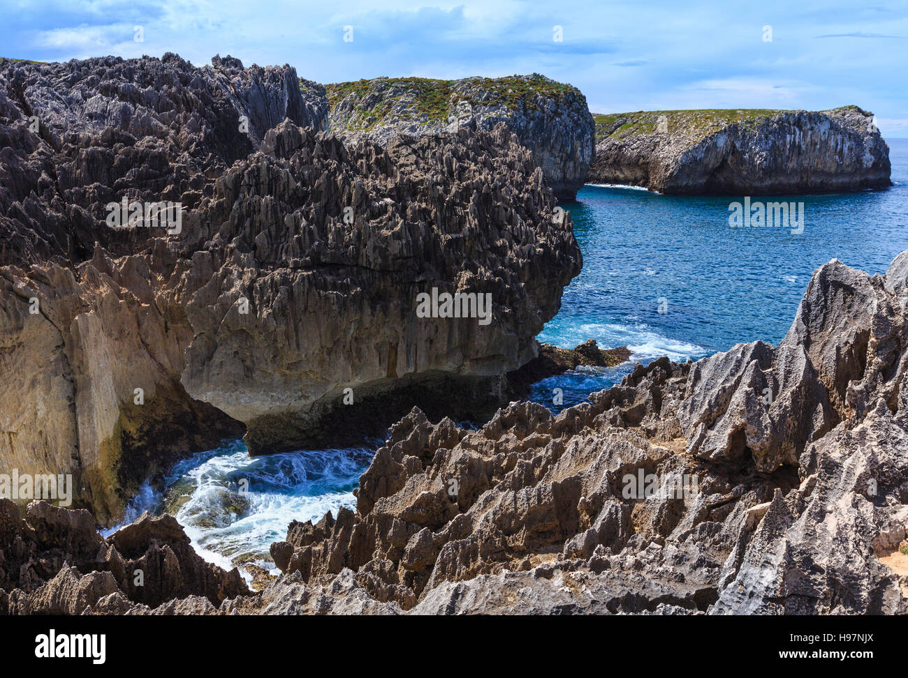 Bay of Biscay summer rocky coast view, Asturias, near Camango, Spain ...