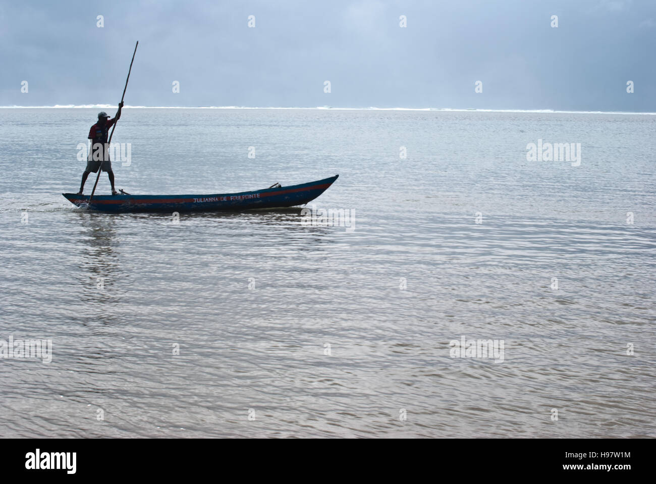 Indian canoe hires stock photography and images Alamy
